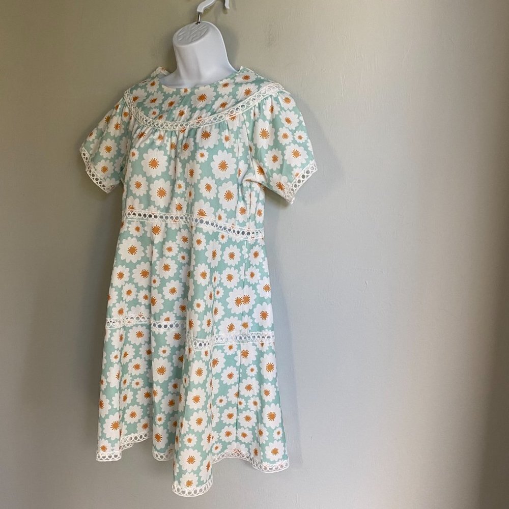 Daisy Floral Print Short Sleeve Lace Detail Dress Medium - Picture 6 of 7